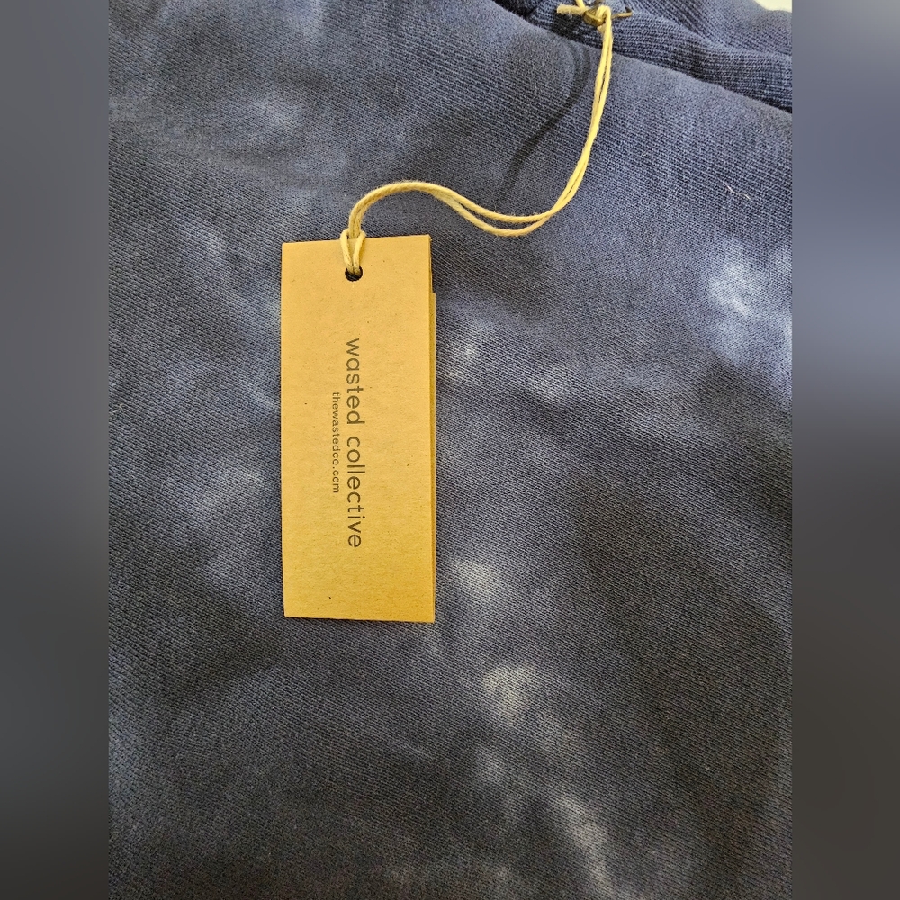 Wasted Collective crew neck sweatshirt. Medium NWT - Picture 14 of 15